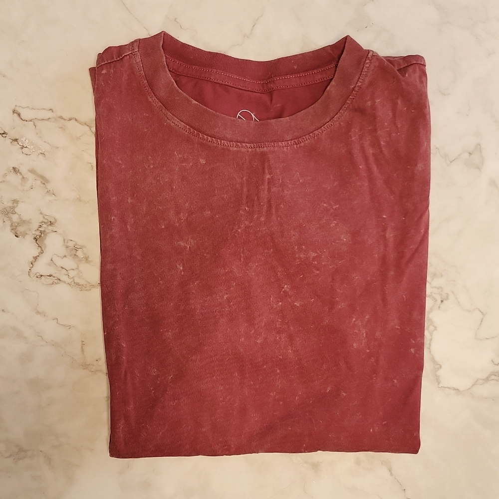 Men's maroon tee Extra Small